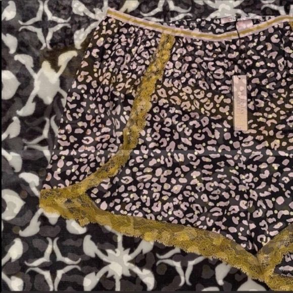 Victoria’s Secret Pajama Short - Picture 2 of 7